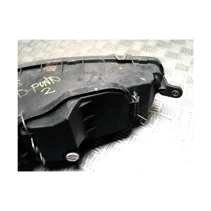 Optique avant principal droit (feux)(phare) FIAT PUNTO 2 PHASE 1 d’occasion