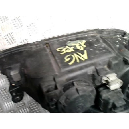 Optique avant principal gauche (feux)(phare) RENAULT SCENIC 1 PHASE 2 d’occasion