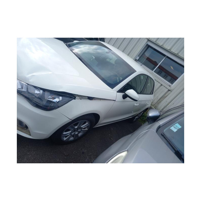 Feu arriere principal droit (feux) AUDI A1 1 SPORTBACK PHASE 1 d’occasion