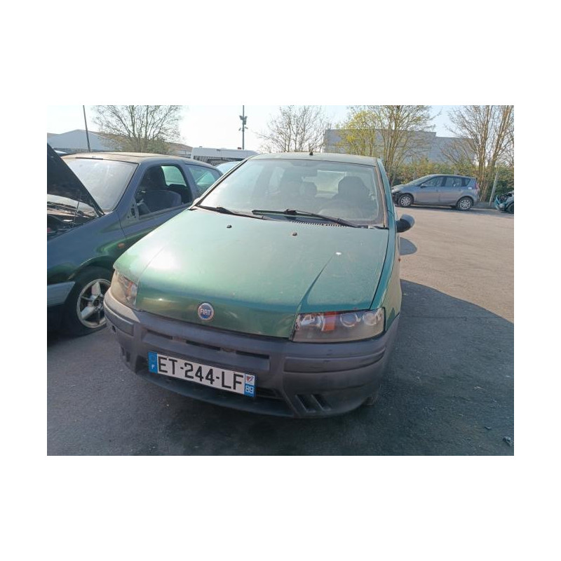 Feu arriere principal droit (feux) FIAT PUNTO 2 PHASE 1 d’occasion