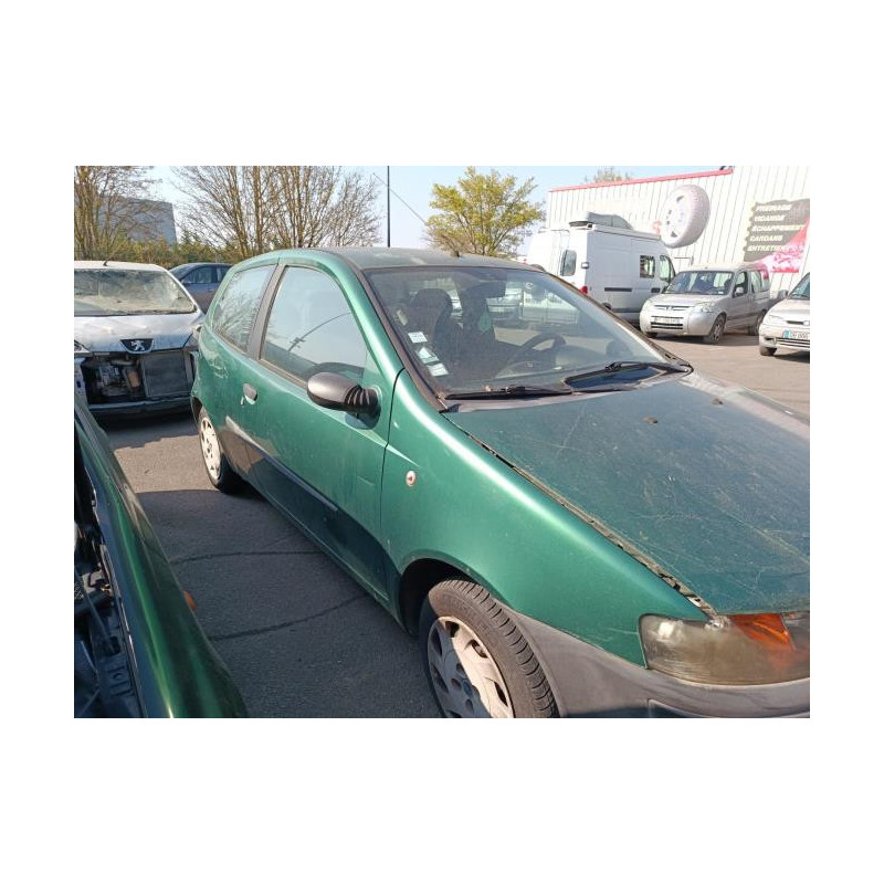 Feu arriere principal droit (feux) FIAT PUNTO 2 PHASE 1 d’occasion