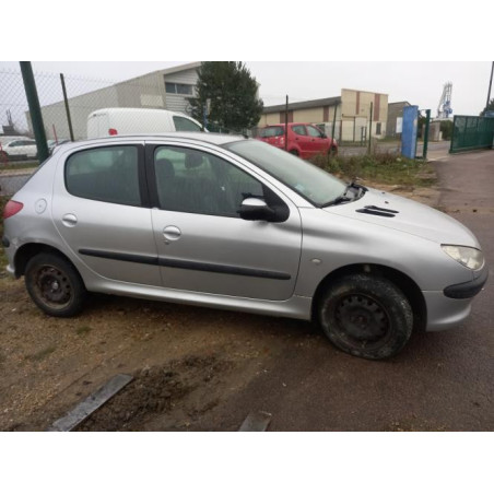 Moteur PEUGEOT 206 PHASE 2 d’occasion