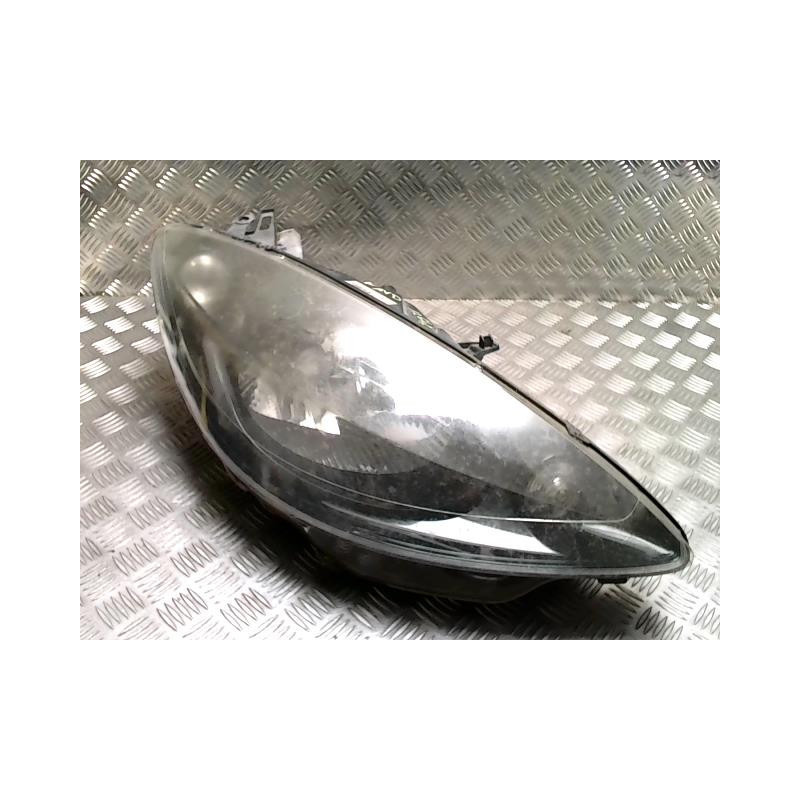 Optique avant principal droit (feux)(phare) PEUGEOT 1007 d’occasion