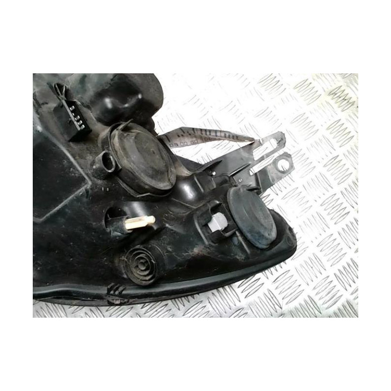 Optique avant principal droit (feux)(phare) PEUGEOT 1007 d’occasion