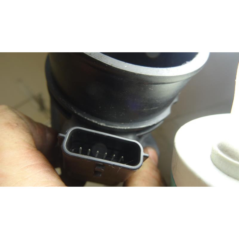 Debitmetre RENAULT CLIO III PHASE 1 d’occasion