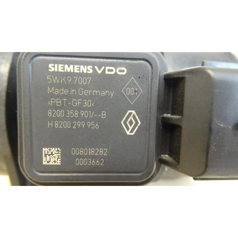 Debitmetre RENAULT CLIO III PHASE 1 d’occasion