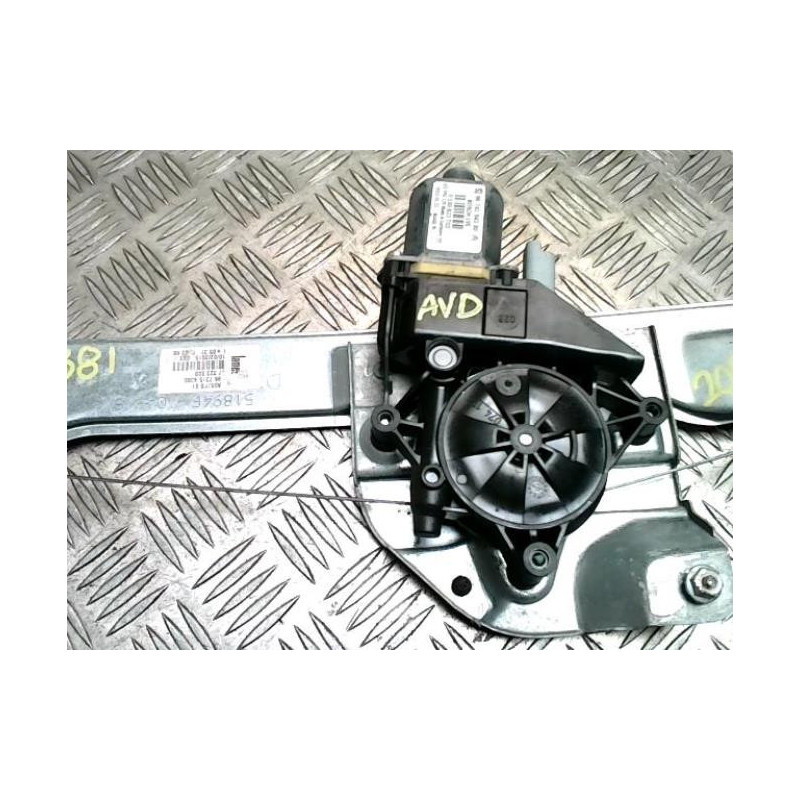 Leve vitre electrique avant droit PEUGEOT 208 1 PHASE 2 d’occasion