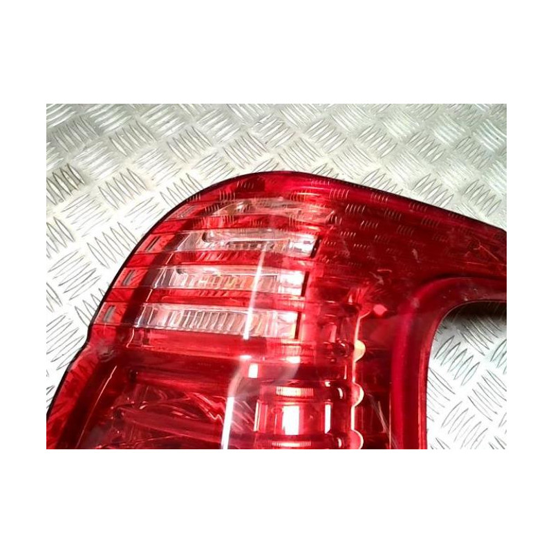 Feu arriere principal droit (feux) PEUGEOT 5008 1 PHASE 1 d’occasion
