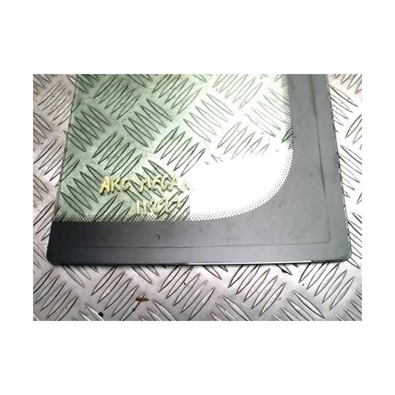 Custode arriere droit (porte) RENAULT MEGANE 3 PHASE 2 d’occasion