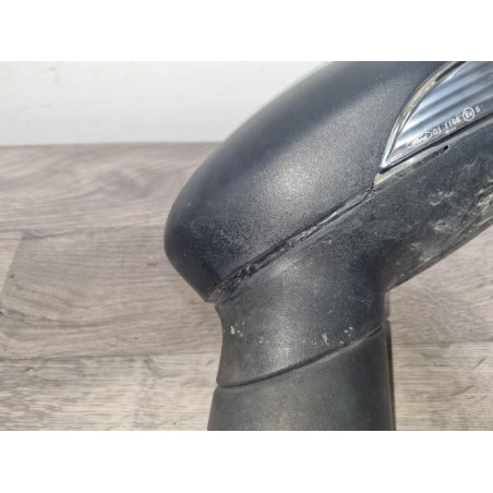 Retroviseur gauche FORD FIESTA 6 PHASE 2 d’occasion