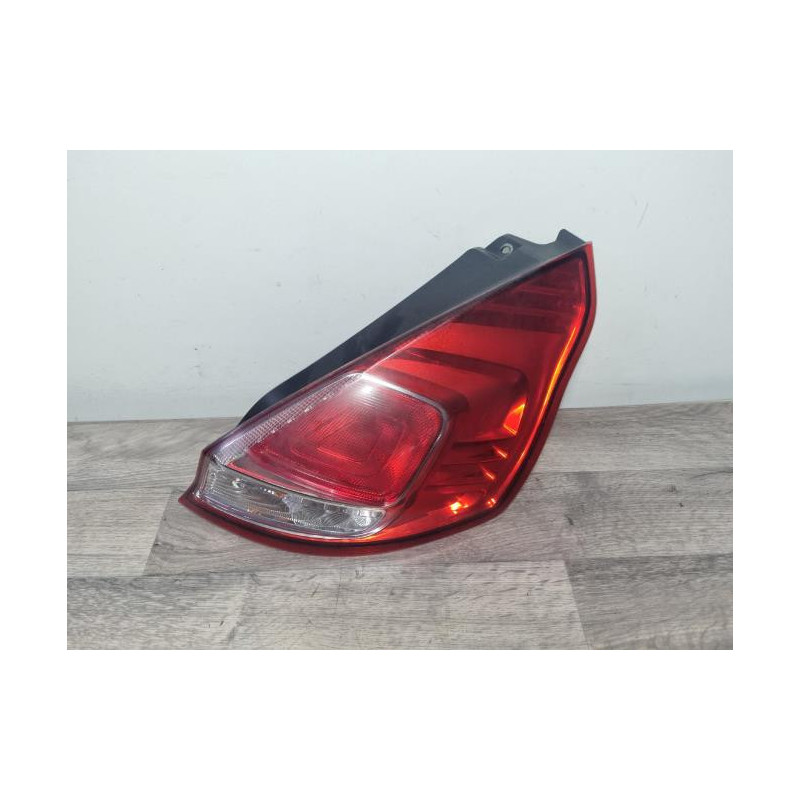 Feu arriere principal droit (feux) FORD FIESTA 6 PHASE 2 d’occasion