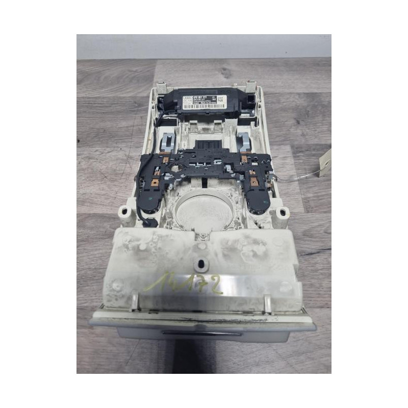Eclairage de plafonnier AUDI A6 3 AVANT PHASE 1 BREAK d’occasion