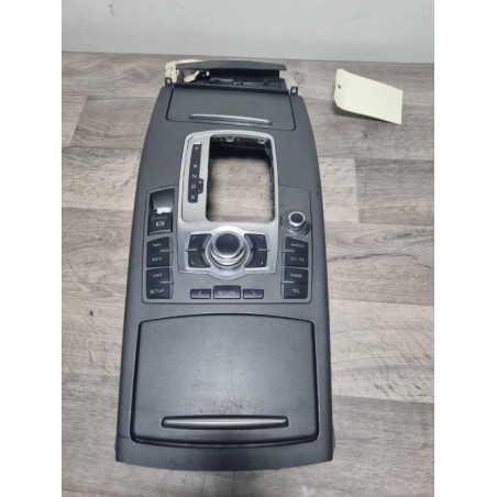 Console central (interieur plastique) AUDI A6 3 AVANT PHASE 1 BREAK d’occasion