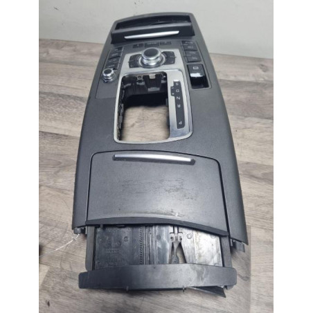 Console central (interieur plastique) AUDI A6 3 AVANT PHASE 1 BREAK d’occasion