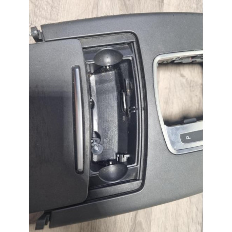 Console central (interieur plastique) AUDI A6 3 AVANT PHASE 1 BREAK d’occasion