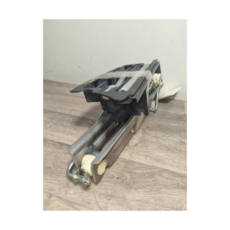 Cric (Ensemble depannage) AUDI A6 3 AVANT PHASE 1 BREAK d’occasion