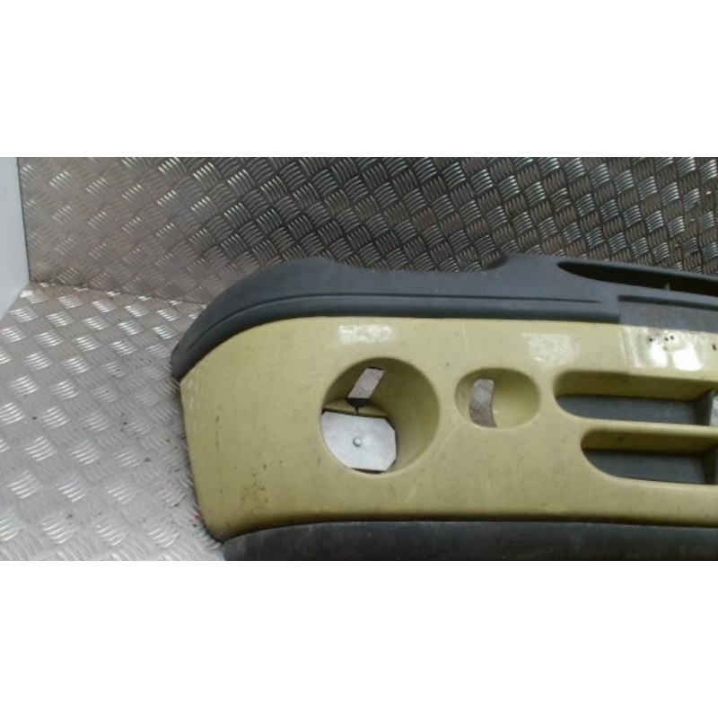 Pare choc avant RENAULT TWINGO 1 PHASE 2 d’occasion