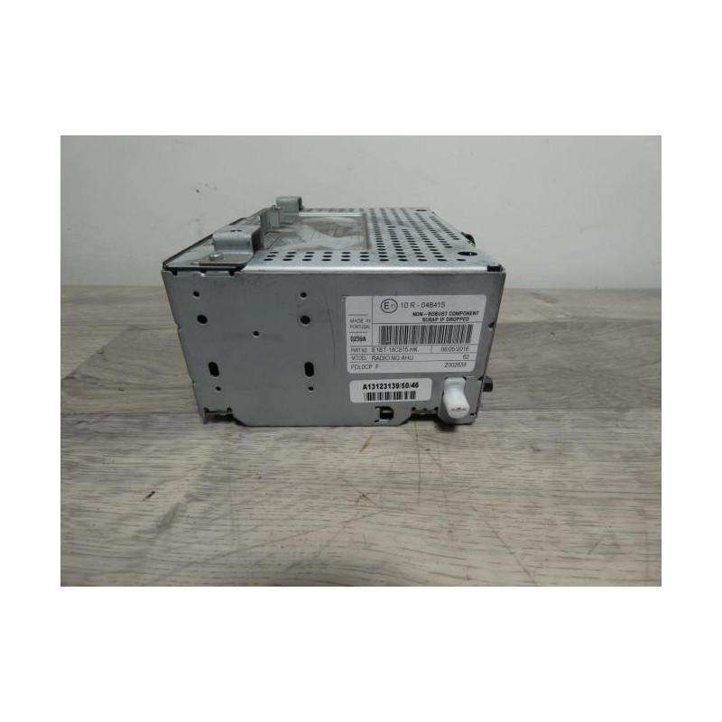 Autoradio d'origine FORD FIESTA 6 PHASE 2 d’occasion