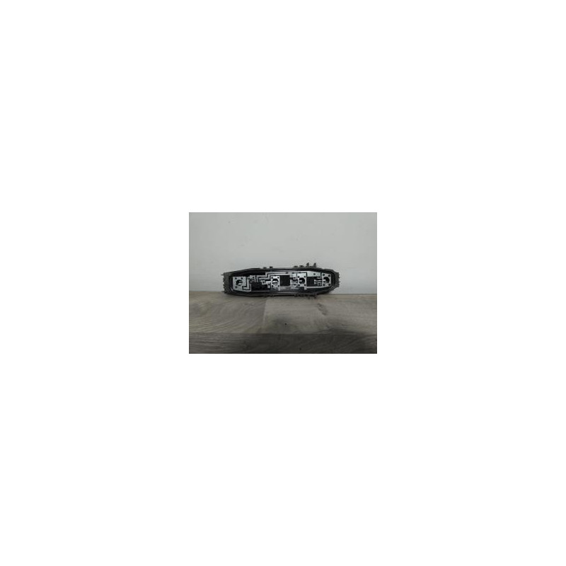 Platine feu arriere gauche CITROEN C3 1 PHASE 1 d’occasion