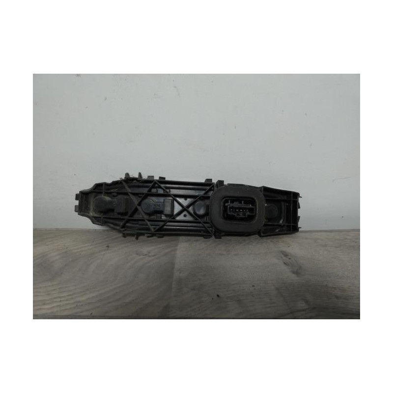 Platine feu arriere gauche CITROEN C3 1 PHASE 1 d’occasion
