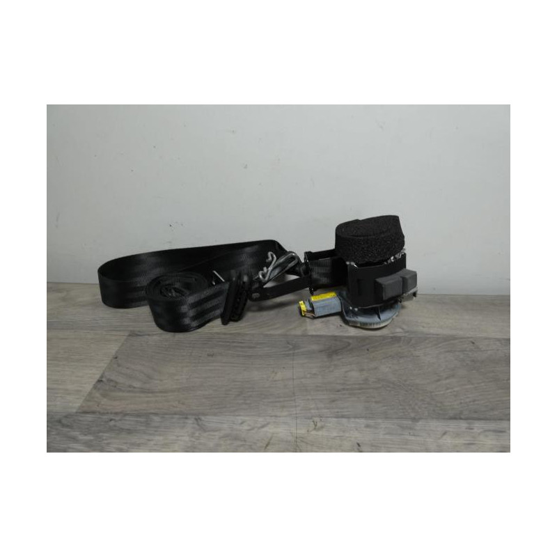 Ceinture avant droit FORD FIESTA 6 PHASE 2 d’occasion
