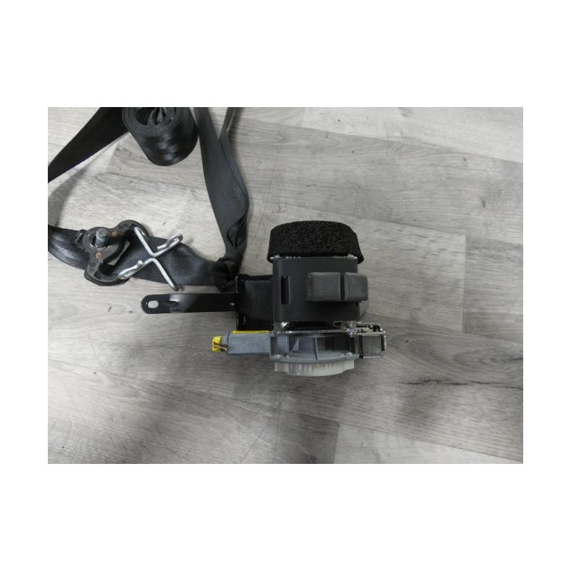 Ceinture avant droit FORD FIESTA 6 PHASE 2 d’occasion