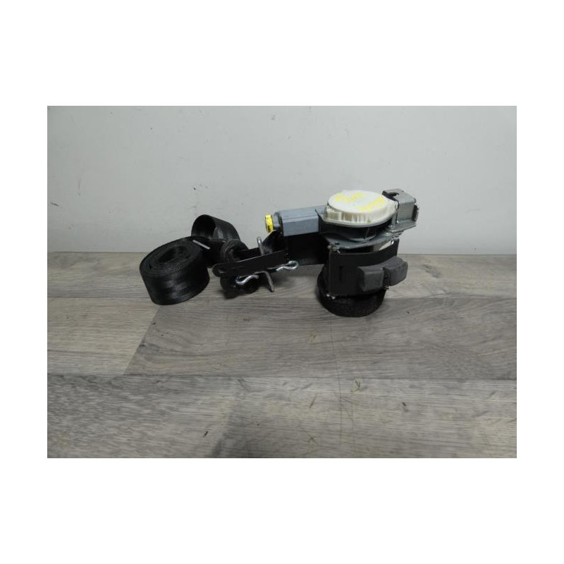 Ceinture avant gauche FORD FIESTA 6 PHASE 2 d’occasion