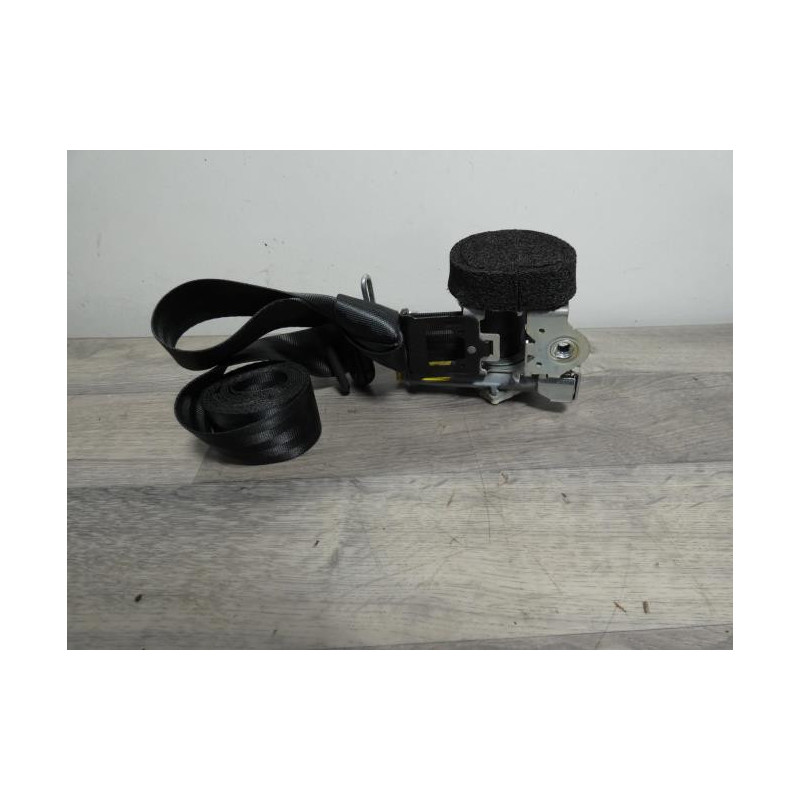 Ceinture avant gauche FORD FIESTA 6 PHASE 2 d’occasion