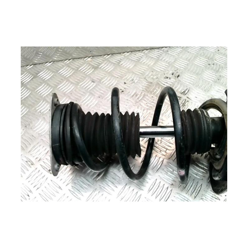 Amortisseur avant gauche RENAULT CLIO 4 PHASE 1 d’occasion