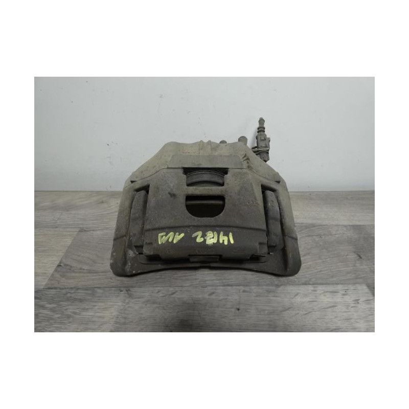 Etrier avant droit (freinage) AUDI A6 3 AVANT PHASE 1 BREAK d’occasion