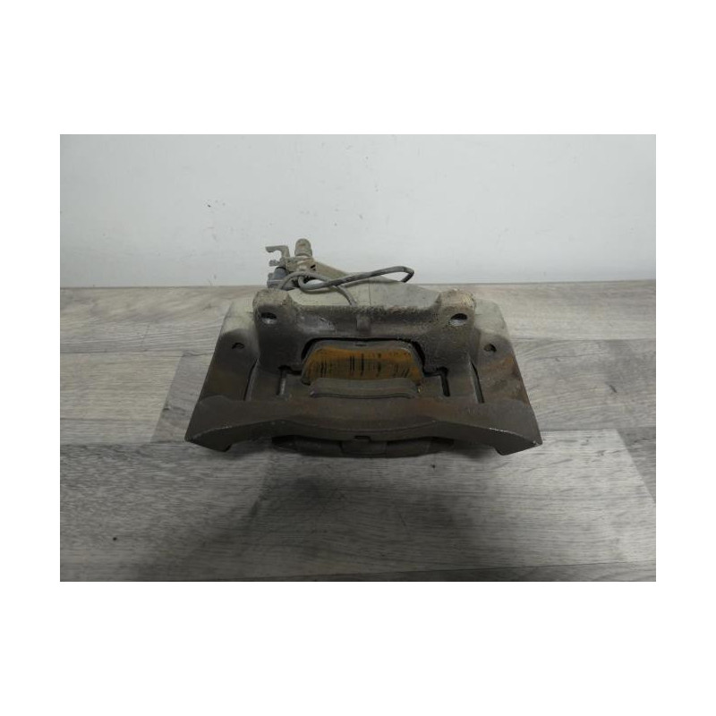 Etrier avant droit (freinage) AUDI A6 3 AVANT PHASE 1 BREAK d’occasion