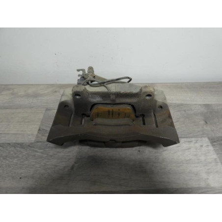Etrier avant droit (freinage) AUDI A6 3 AVANT PHASE 1 BREAK d’occasion