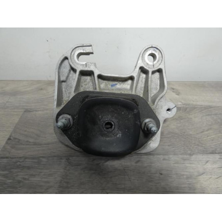 Support moteur gauche RENAULT TRAFIC 3 COURT PHASE 2 d’occasion