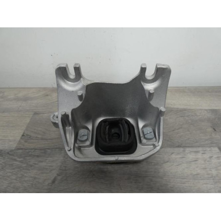 Support moteur gauche RENAULT TRAFIC 3 COURT PHASE 2 d’occasion