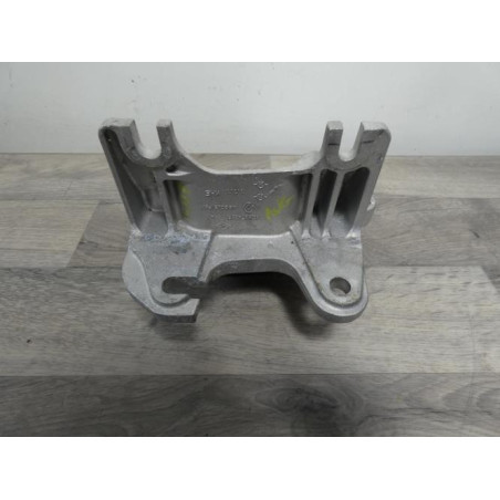 Support moteur gauche RENAULT TRAFIC 3 COURT PHASE 2 d’occasion