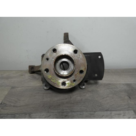 Fusee avant gauche RENAULT TRAFIC 3 COURT PHASE 2 d’occasion