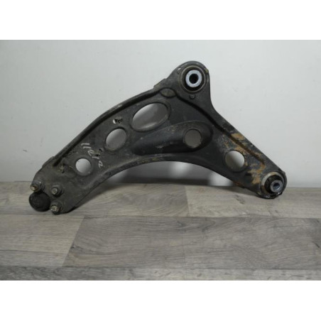 Triangle avant droit RENAULT TRAFIC 3 COURT PHASE 2 d’occasion