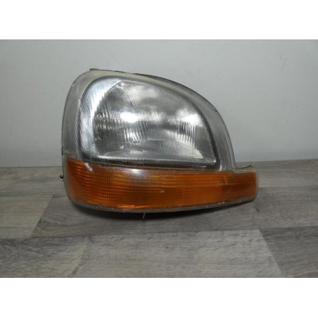 Optique avant principal droit (feux)(phare) RENAULT KANGOO 1 PHASE 1 d’occasion