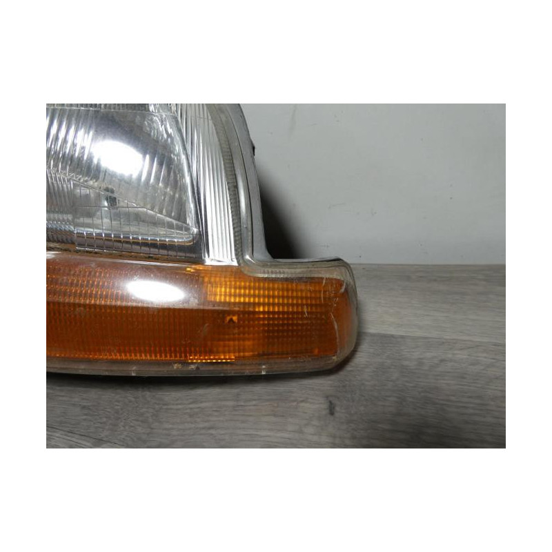 Optique avant principal droit (feux)(phare) RENAULT KANGOO 1 PHASE 1 d’occasion