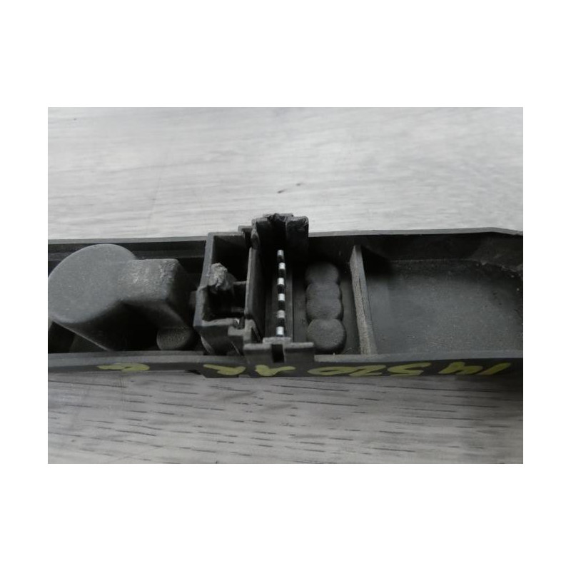 Platine feu arriere gauche RENAULT KANGOO 1 PHASE 1 d’occasion