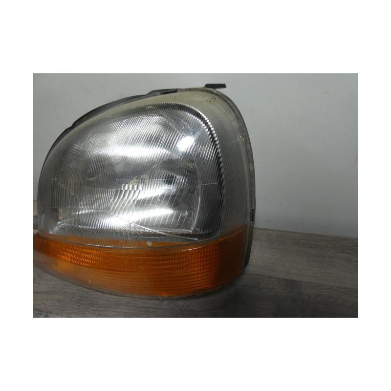 Optique avant principal gauche (feux)(phare) RENAULT KANGOO 1 PHASE 1 d’occasion