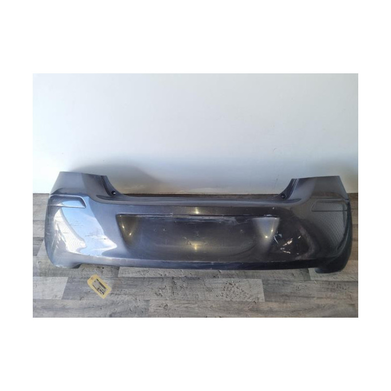 Pare choc arriere TOYOTA YARIS 2 PHASE 2 d’occasion
