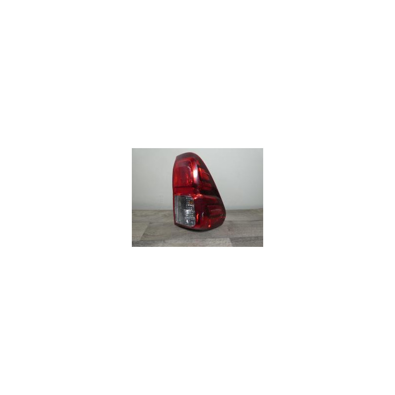 Feu arriere principal droit (feux) TOYOTA HILUX 5 PHASE 1 d’occasion