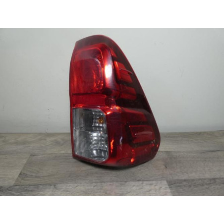 Feu arriere principal droit (feux) TOYOTA HILUX 5 PHASE 1 d’occasion