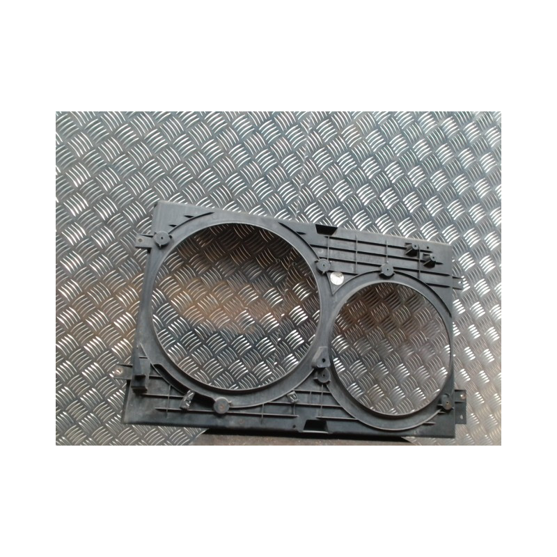 Armature avant, Masque avant VOLKSWAGEN GOLF 4 d’occasion