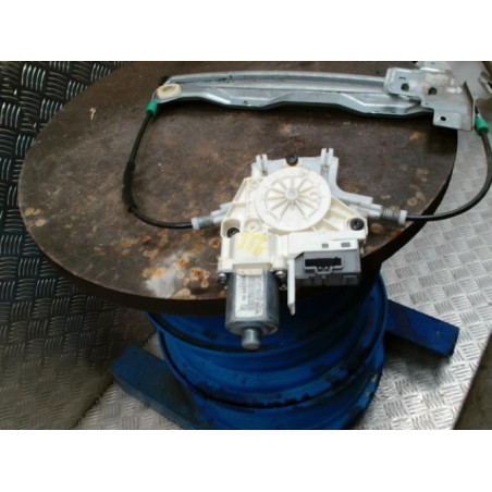 Leve vitre electrique arriere gauche PEUGEOT 407 PHASE 1 BREAK d’occasion