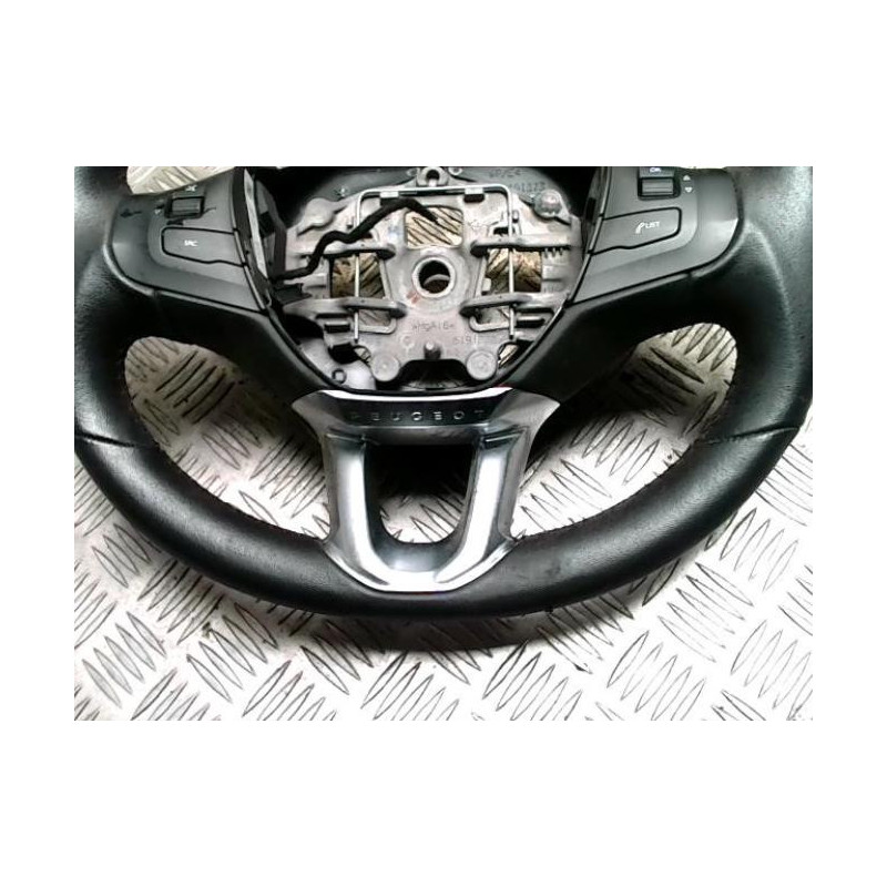 Volant PEUGEOT 208 1 PHASE 1 d’occasion