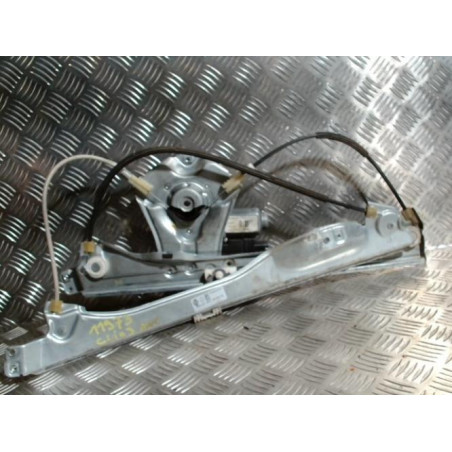 Leve vitre electrique avant gauche RENAULT CLIO 3 PHASE 2 d’occasion