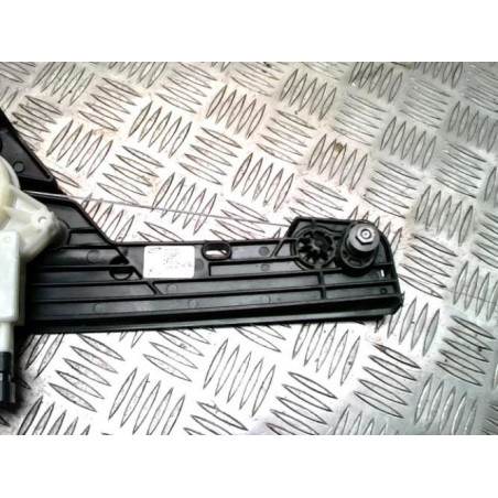 Leve vitre electrique avant gauche RENAULT CLIO 5 PHASE 1 d’occasion