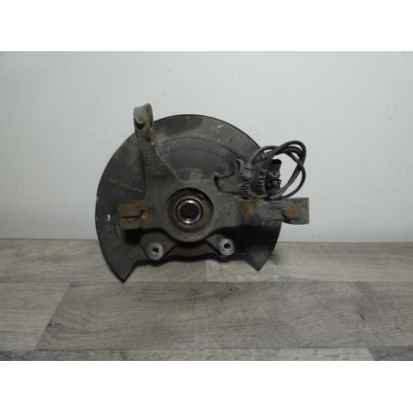 Fusee avant gauche OPEL MERIVA B PHASE 1 d’occasion